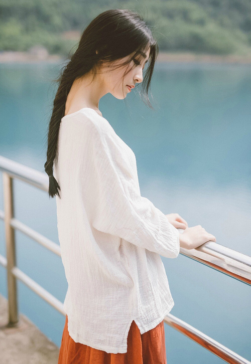 瑞士男足小组赛全胜，强势晋级淘汰赛，瑞士男足主帅