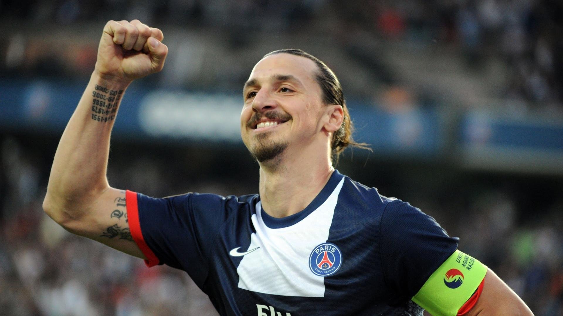 评论员指出中超联赛存在的问题，中超评球