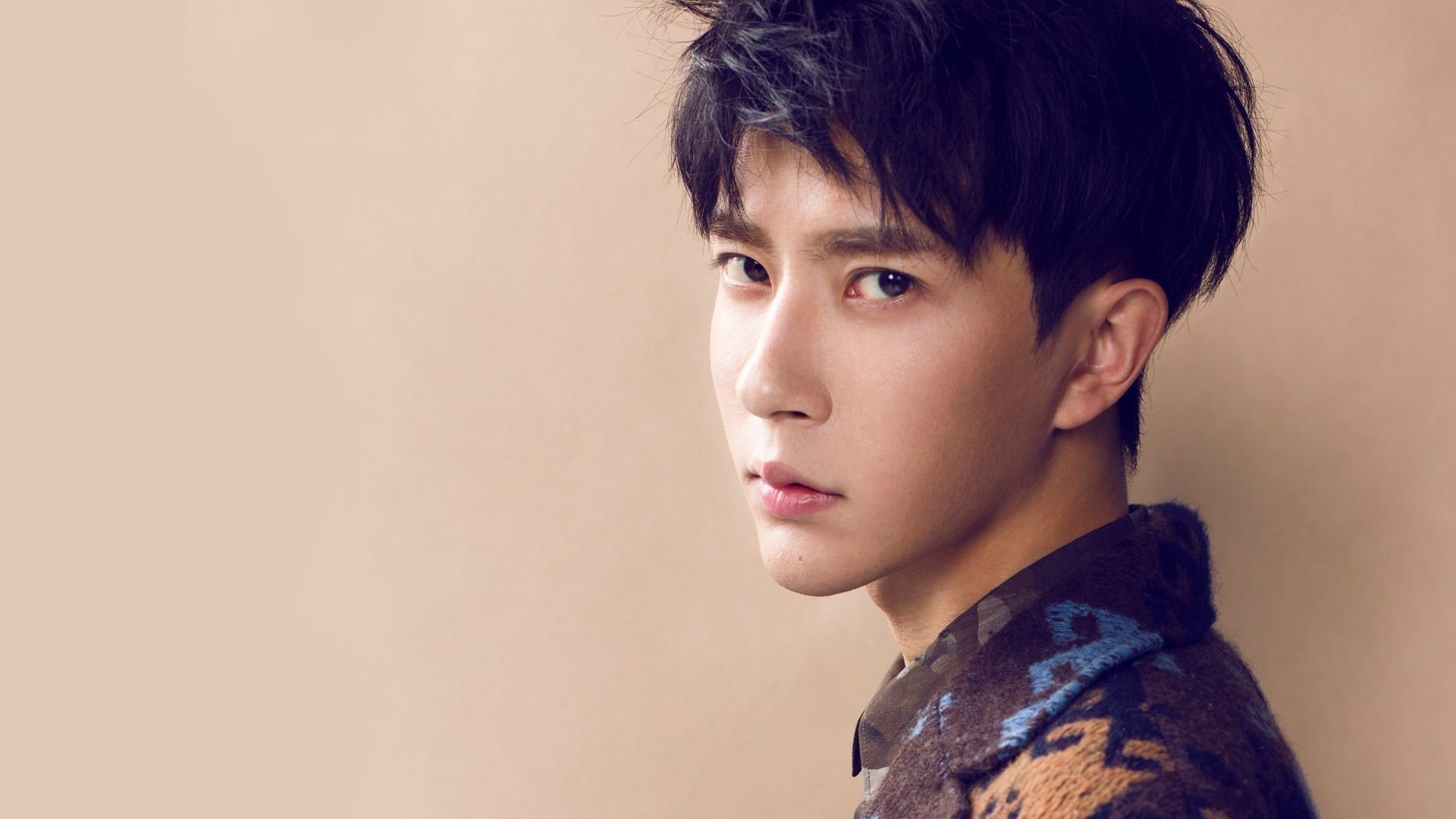 巴黎圣日耳曼主场迎战皇家马德里,比赛激烈难分胜负!,巴黎圣日耳曼vs皇家马德里全场录像