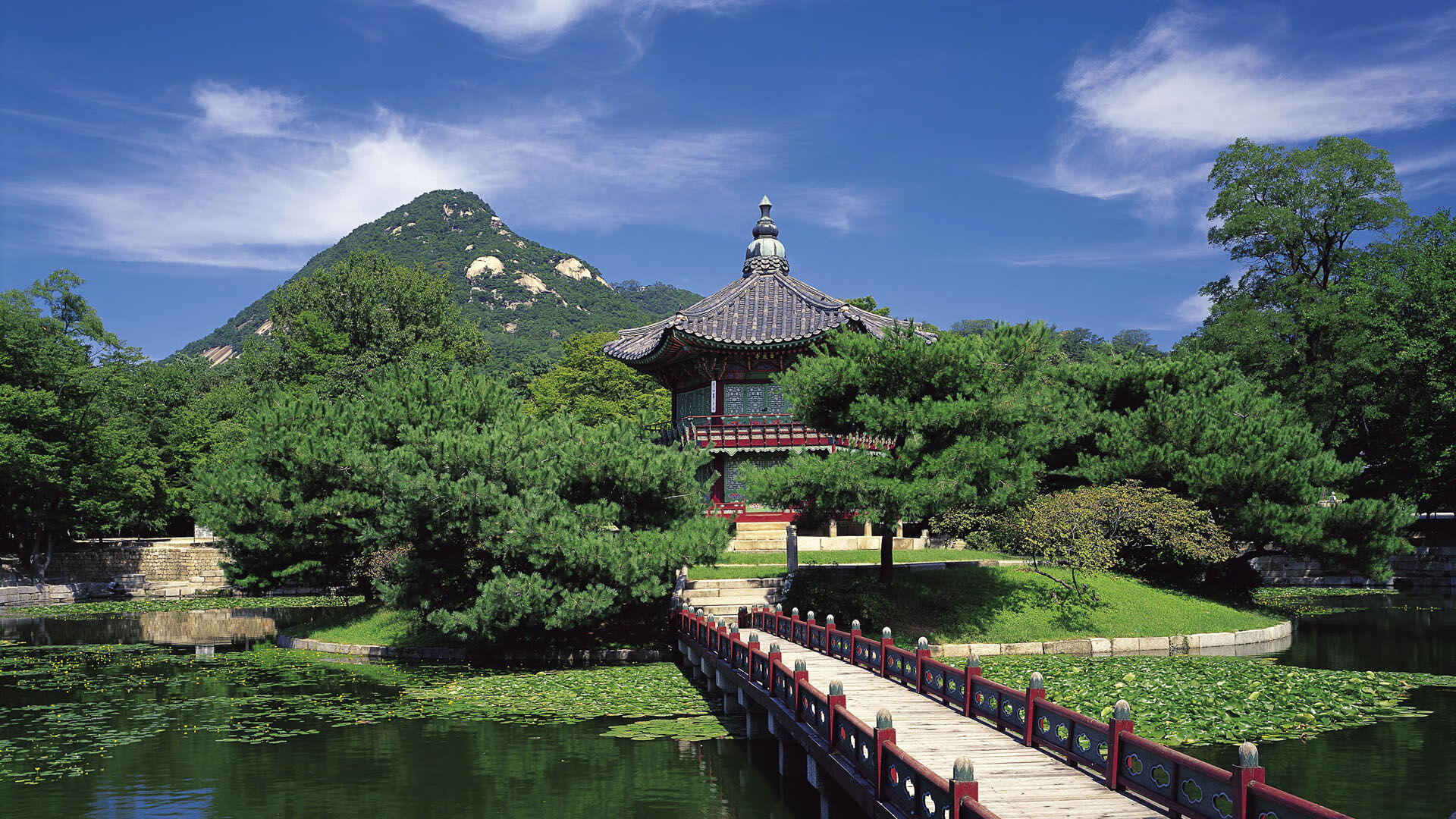 切尔西中场控球能力主导比赛节奏，切尔西的中场核心