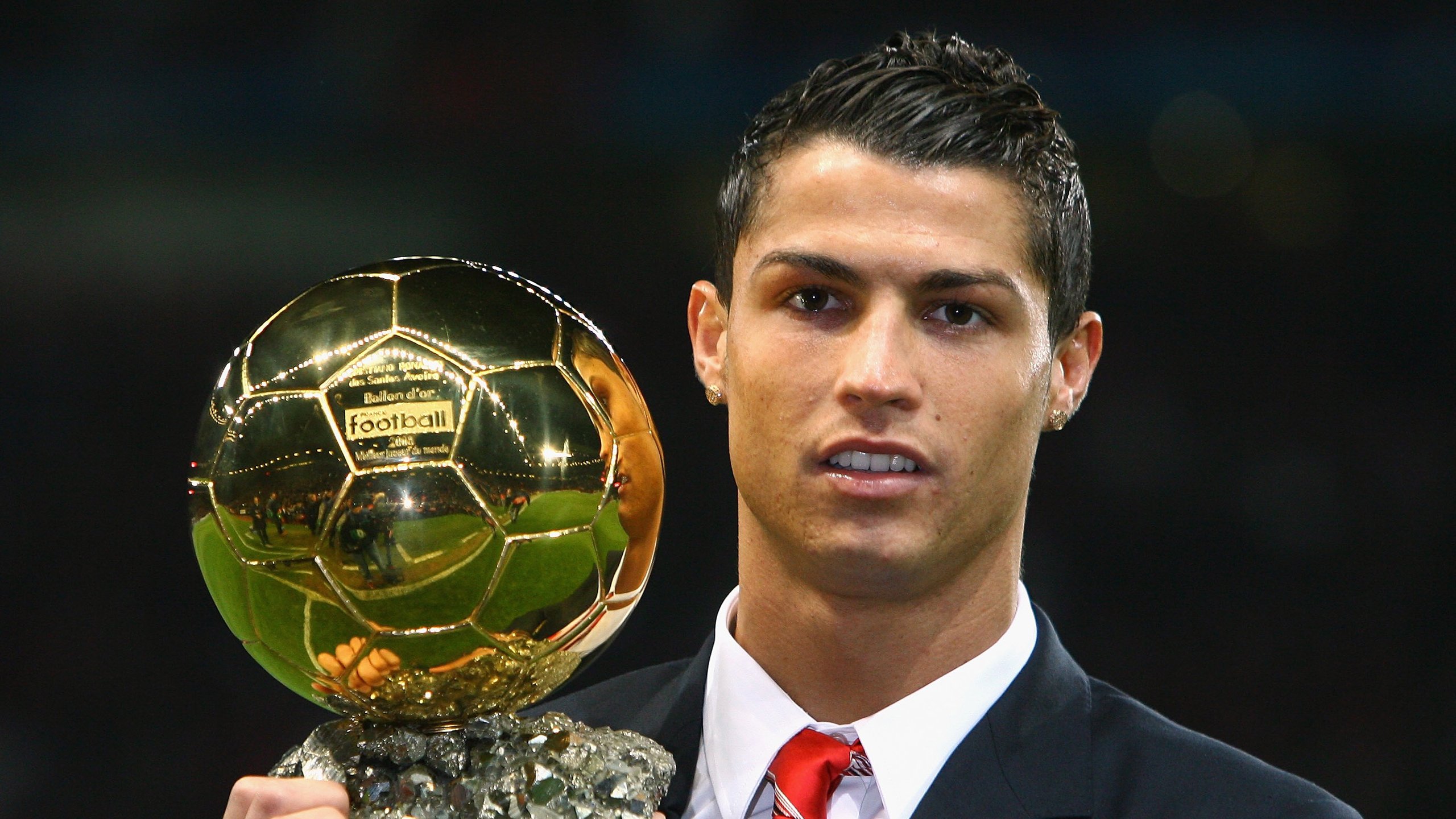 “从废墟中崛起！——逆风翻盘的冠军奇迹”，逆风笑解说废墟生存